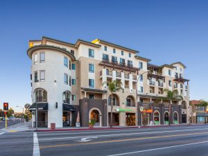 Complex Exterior Daylight