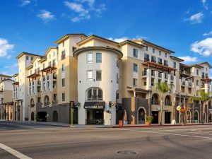 Front Exterior Daylight