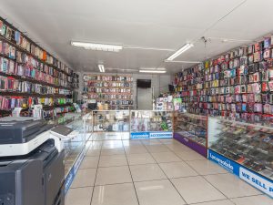 Retail Store-Cell Phone