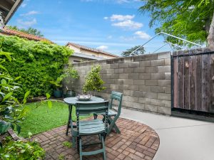 Front Exterior – Front Patio