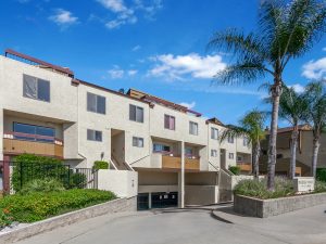 Marengo Manor Community Exterior