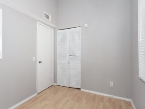 Den-Can be use as 3rd bedroom