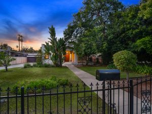 Front Exterior Twilight5