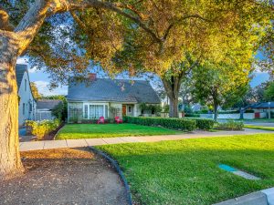 Front Exterior Daylight