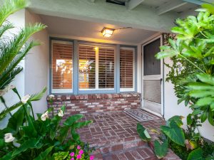 Front Exterior-Porch