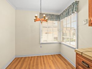 Kitchen Breakfast Area