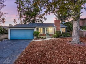 FRONT EXTERIOR TWILIGHT VIEW