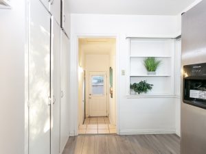 KITCHEN BREAKFAST NOOK