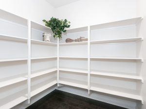 Kitchen Walk-in pantry