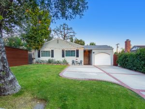 Front Exterior Daylight View