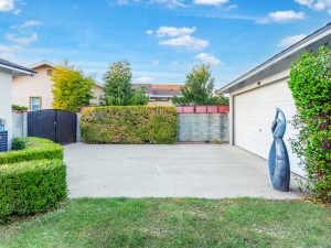 2-Car Detached Garage